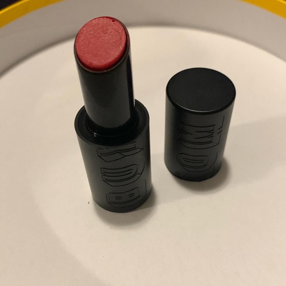New Buxom  red 💋 lipstick 💄